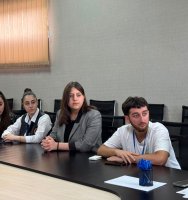 სამტრედიის მუნიციპალიტეტის მერიაში, მერის ახალგაზრდულ მრჩეველთა საბჭოსთან მორიგი სამუშაო შეხვედრა გაიმართა
