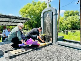 სამტრედიაში აგვისტოს ომში დაღუპულ გმირებს პატივი მიაგეს