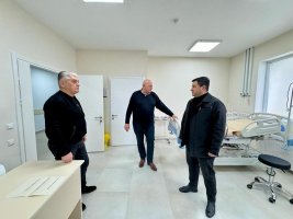 სამტრედიის მერმა შობა–ახალი წელი სტრატეგიული დანიშნულების ობიექტებში, 24 საათიან რეჟიმში მომუშავე პერსონალს მიულოცა