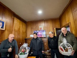 სამტრედიის მერმა შობა–ახალი წელი სტრატეგიული დანიშნულების ობიექტებში, 24 საათიან რეჟიმში მომუშავე პერსონალს მიულოცა