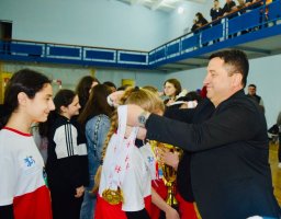 საჯარო სკოლებს შორის, სხვადასხვა სპორტულ სახეობებში, მუნიციპალური ტურნირი მიმდინარეობს