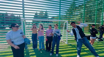 რუსთაველის ქუჩაზე თანამედროვე  სტანდარტების შესაბამისი სპორტული მოედანი მოეწყო