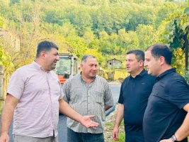 სამტრედიის  მუნიციპალიტეტში,  შიდა სასოფლო და საუბნო გზების რეაბილიტაცია აქტიურად მიმდინარეობს