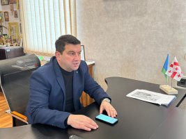 მერმა,  სამსახურის უფროსებთან მიმდინარე, დაგეგმილ და დასრულებულ პროექტებზე ისაუბრა