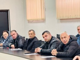 მერმა,  სამსახურის უფროსებთან მიმდინარე, დაგეგმილ და დასრულებულ პროექტებზე ისაუბრა