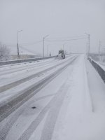 დიდთოვლობის გამო გზების გაწმენდითი სამუშაოები მიმდინარეობს