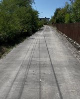 დაბლა გომის მე-6 ქუჩაზე ბეტონის გზის მოწყობა მიმდინარეობს