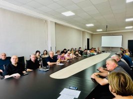 სამუშაო შეხვედრა განათლების ინფრასტრუქტურაზე