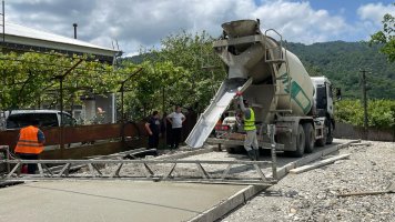 გორმაღალში ბეტონის გზის მოწყობა მიმდინარეობს