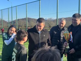 სოფელ მთისძირში ახალი მინიფეხბურთის მოედანი გაიხსნა