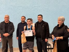 სამტრედიაში საჯარო და კერძო სკოლებს შორის ცურვის შეჯიბრი გაიმართა