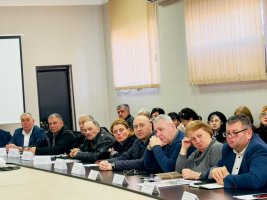 სამტრედიის მუნიციპალიტეტის მერიაში სამუშაო შეხვედრა გაიმართა